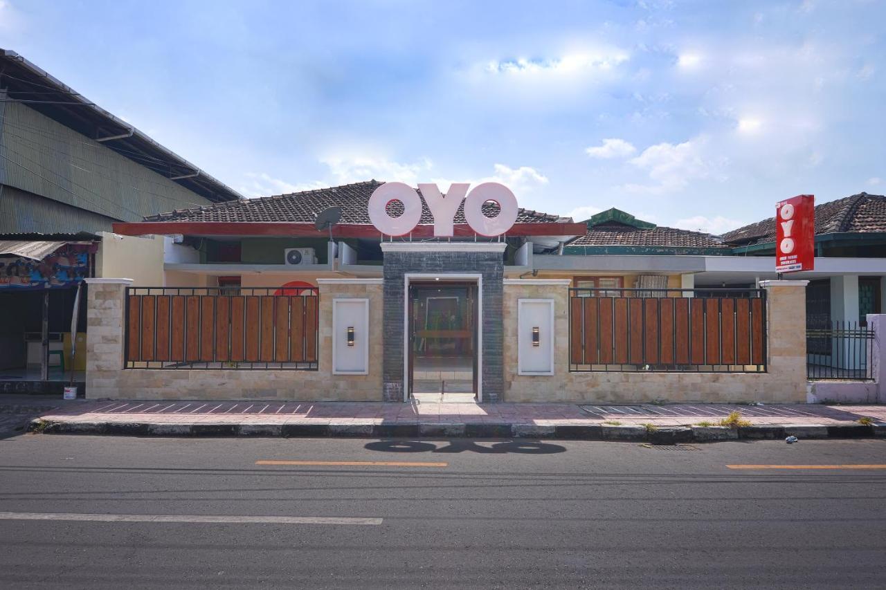 Hotel Super Oyo 1046 Omah Pathok Yogyakarta Exterior foto