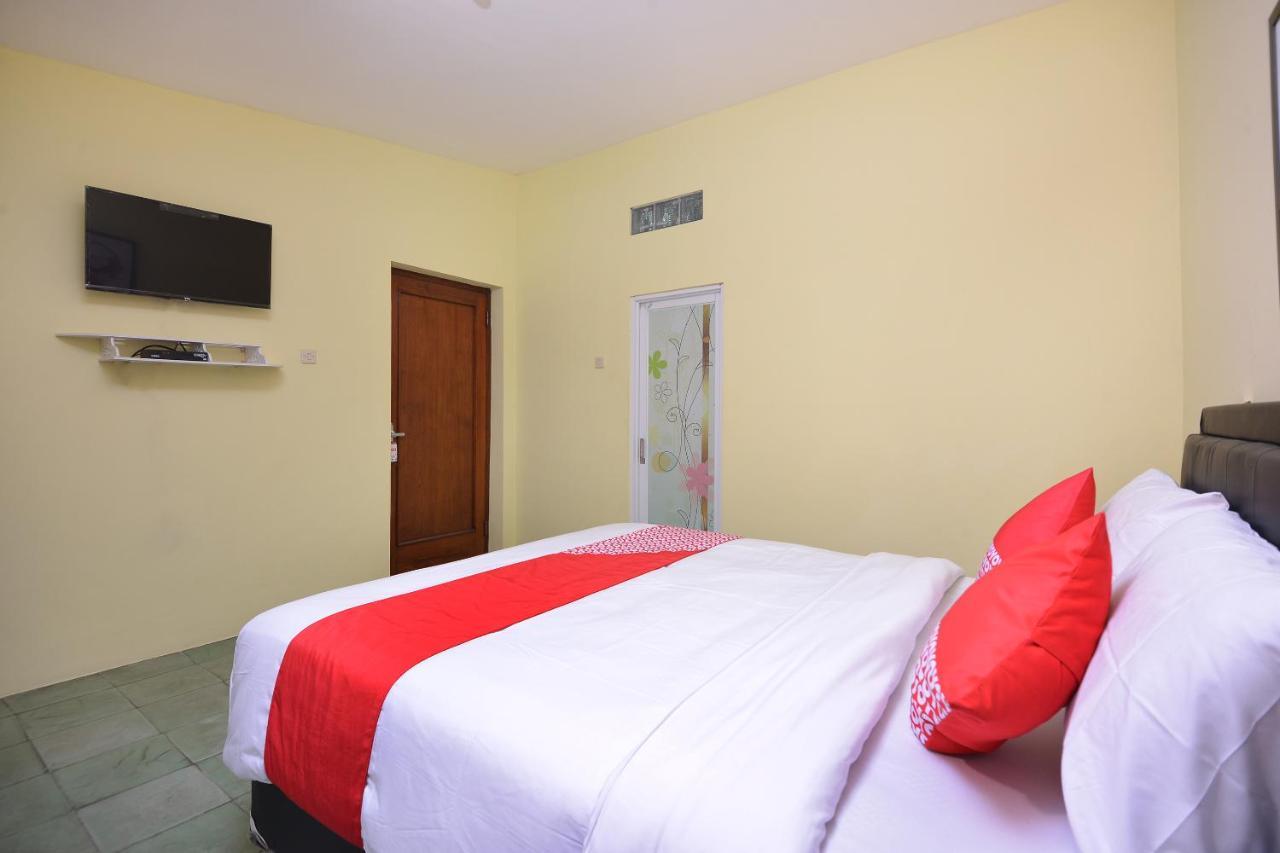 Hotel Super Oyo 1046 Omah Pathok Yogyakarta Exterior foto