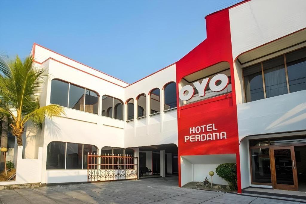 Hotel Super Oyo 1046 Omah Pathok Yogyakarta Exterior foto