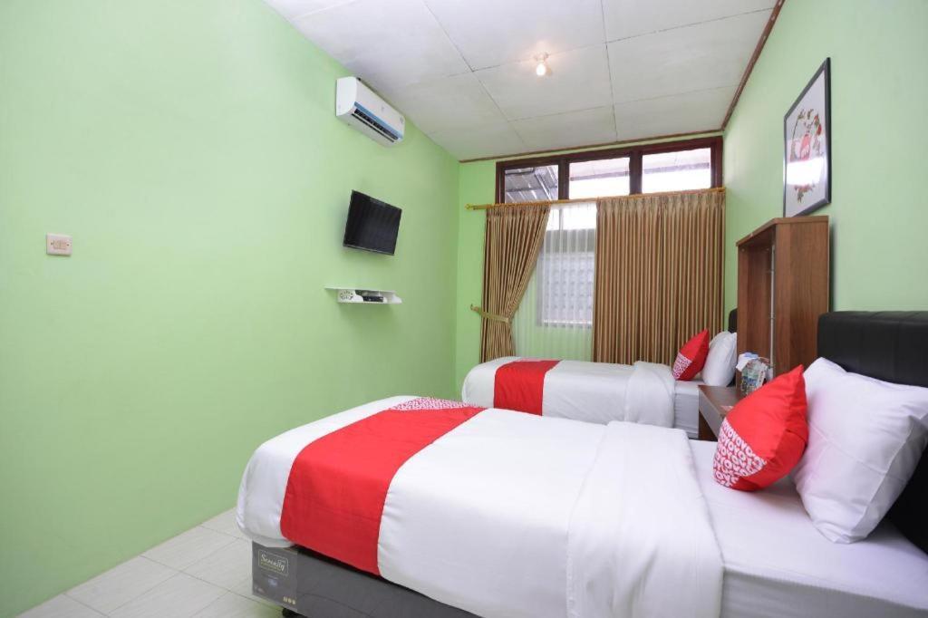 Hotel Super Oyo 1046 Omah Pathok Yogyakarta Exterior foto